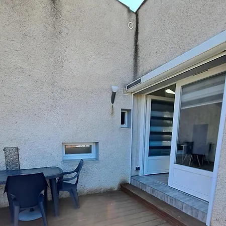 Terrasse +parking * Vieille-Brioude